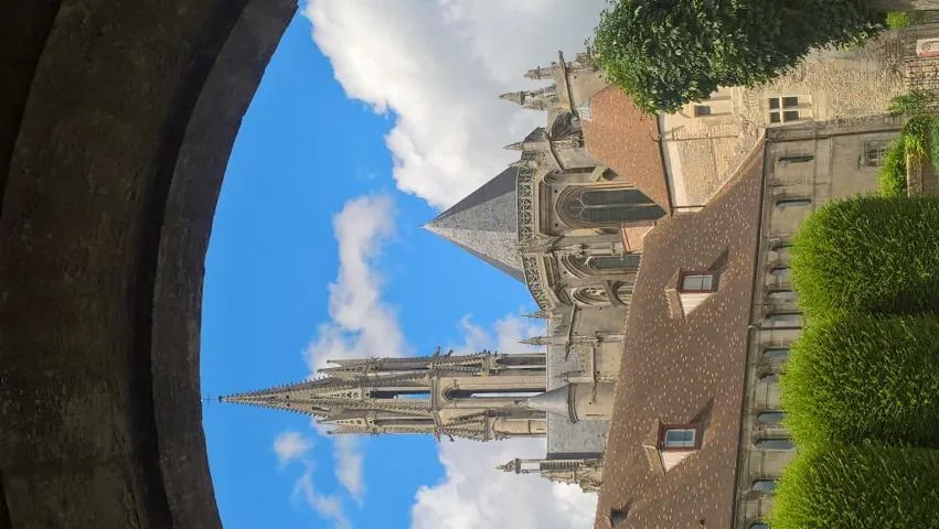 Image qui illustre: Cathédrale Notre Dame De Senlis