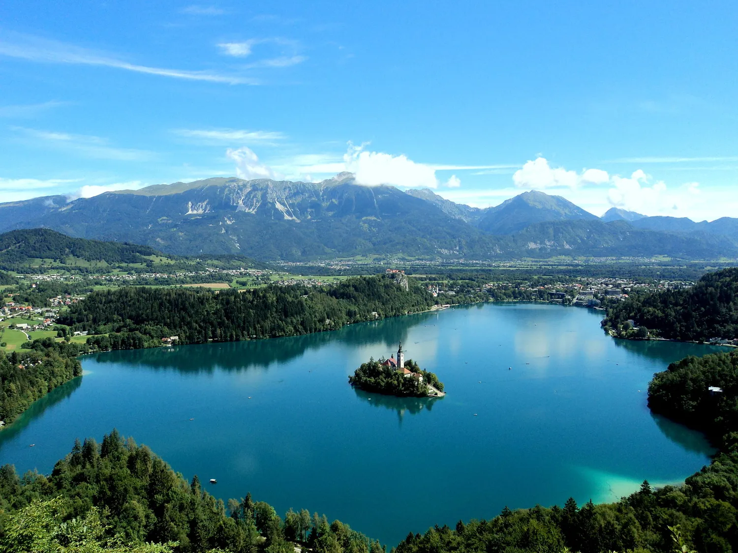 Image qui illustre: Lac de Bled à  - 0