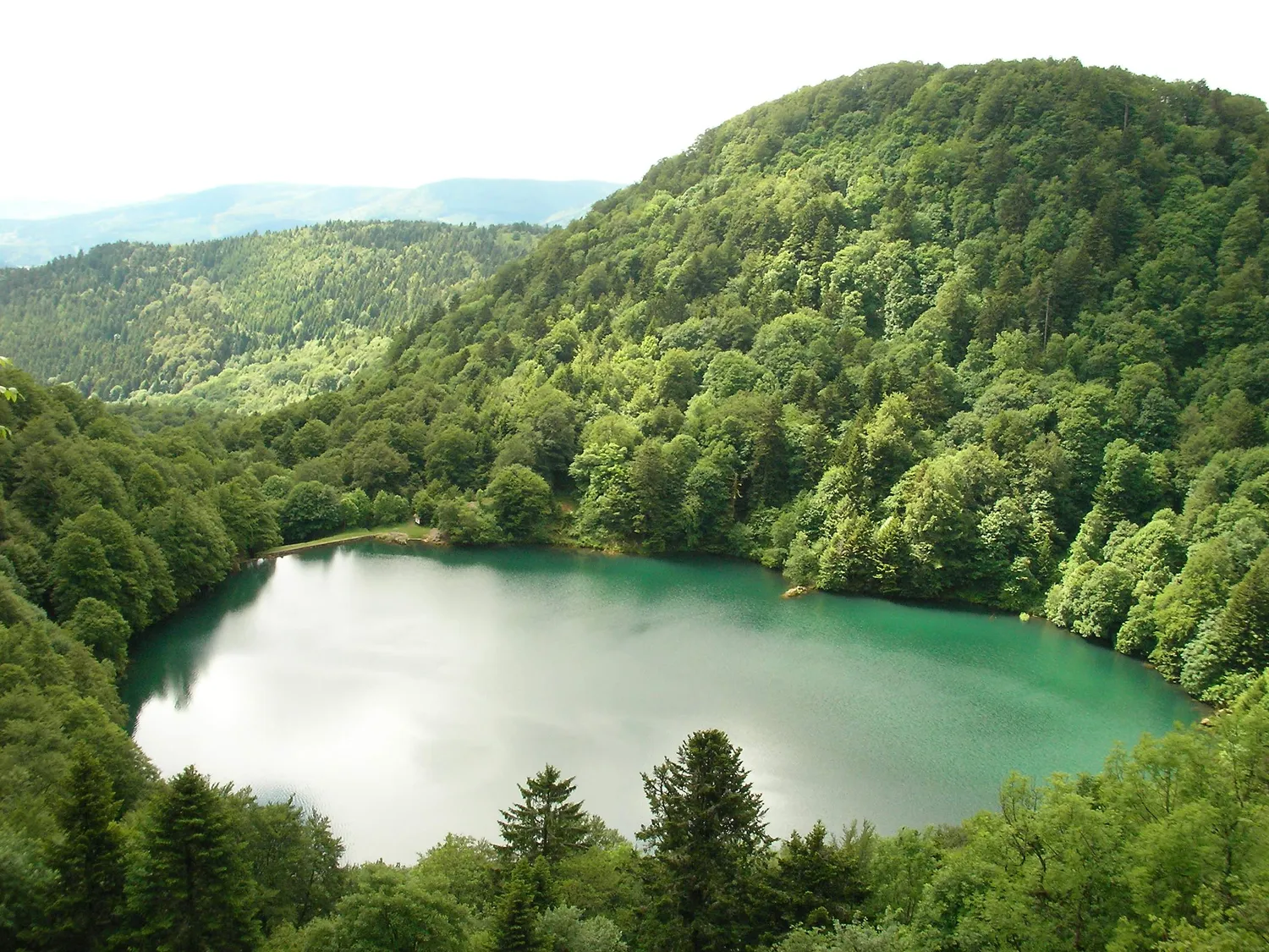 Image qui illustre: Lac des Perches (Sternsee) à Rimbach-près-Masevaux - 0
