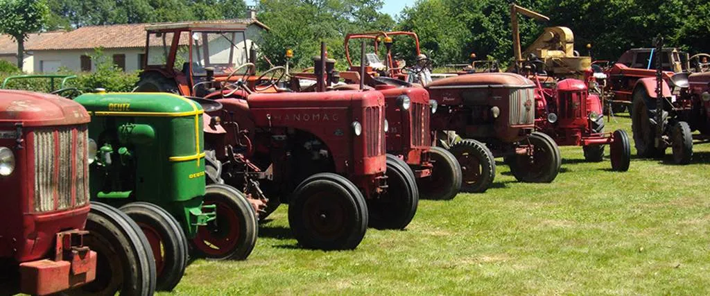Image qui illustre: Rassemblement Des Tracteurs Anciens à Rocroi - 1
