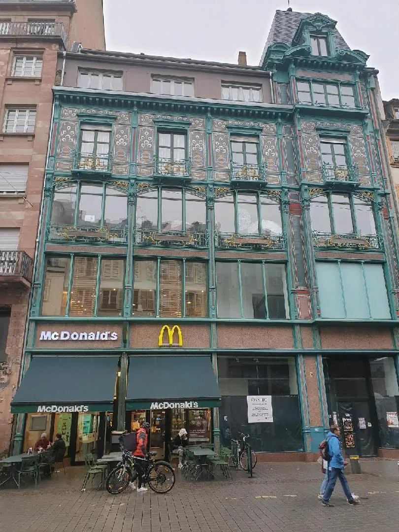 Image qui illustre: Immeuble du 33-37 Rue des Grandes Arcades