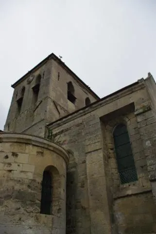 Image qui illustre: Eglise Saint-pierre-aux-liens De Chivy-les-etouvelles