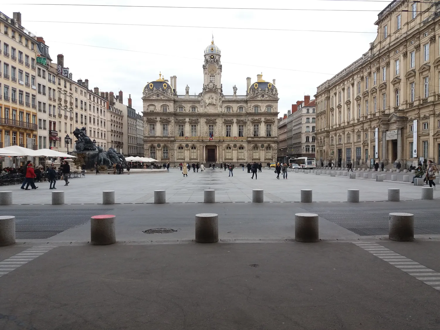 Image qui illustre: Hôtel de Ville de Lyon à Lyon - 1