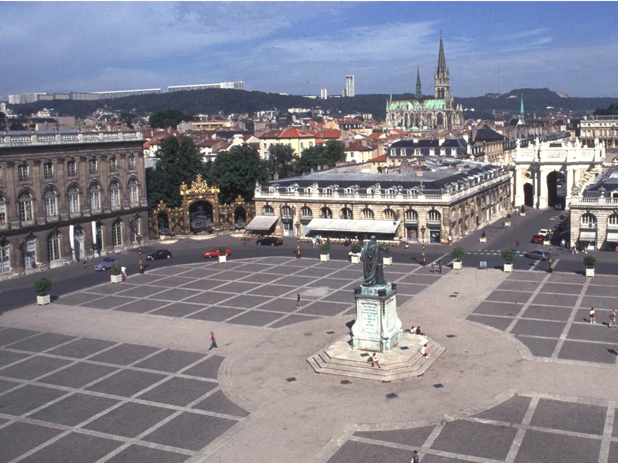 Image qui illustre: Place Stanislas à Nancy - 2