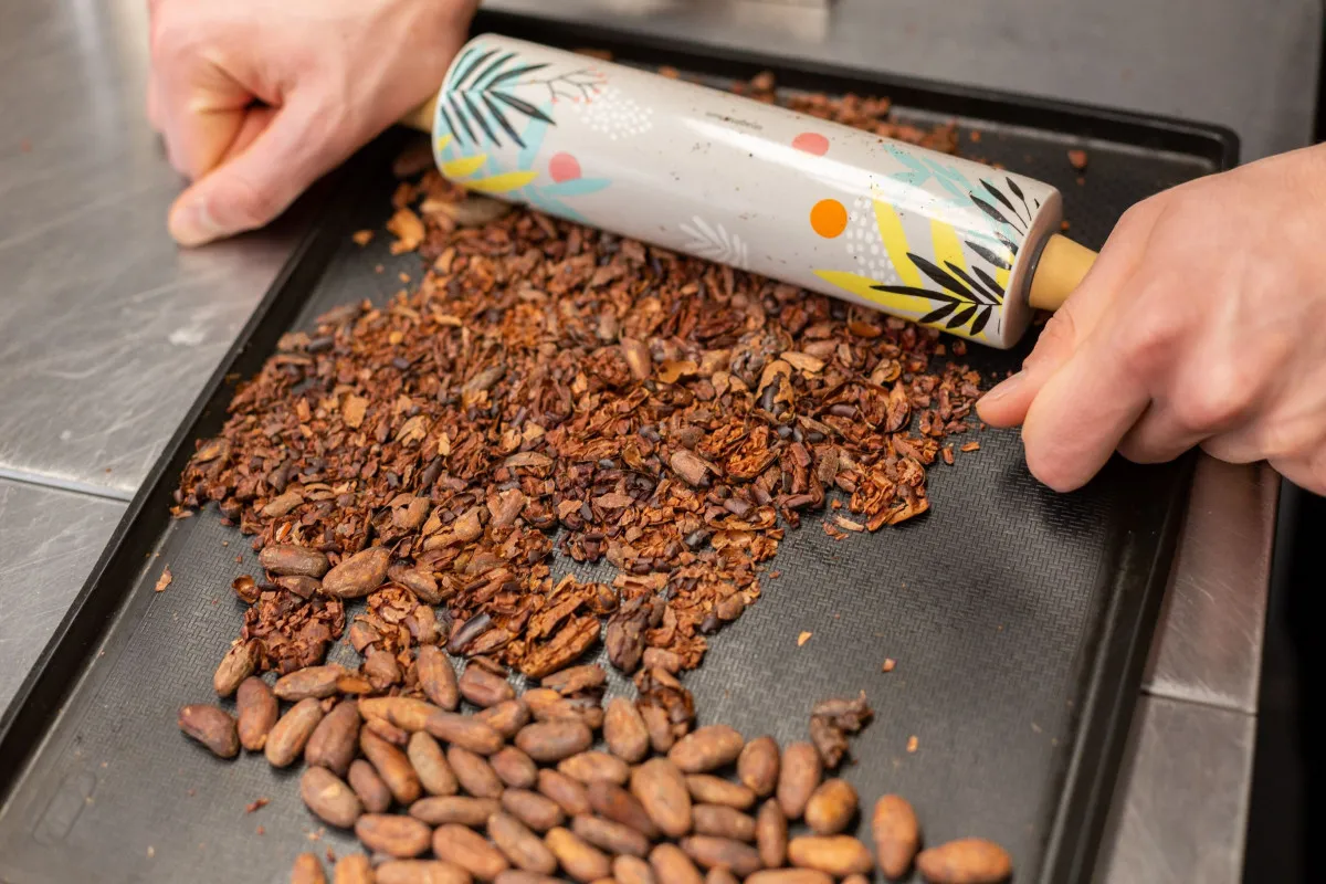 Image qui illustre: Créez votre tablette de chocolat à partir de la fève à Montfort-l'Amaury - 2