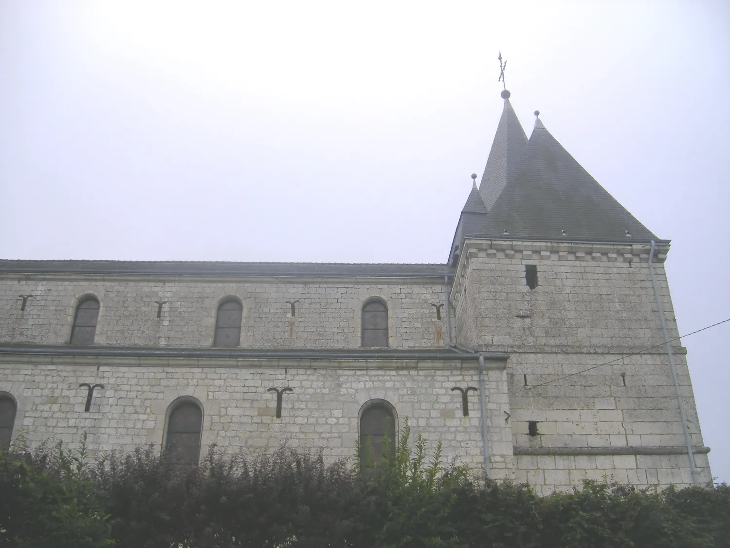 Image qui illustre: Église Notre Dame De Liart à Liart - 0