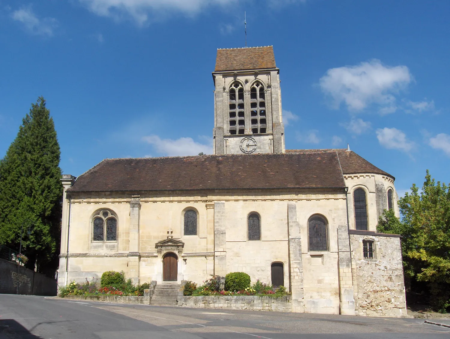 Image qui illustre: Eglise Saint-Denis de Jouy-le-Comte à Parmain - 0