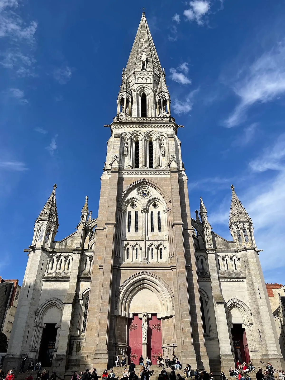 Image qui illustre: Basilique Saint-Nicolas de Nantes