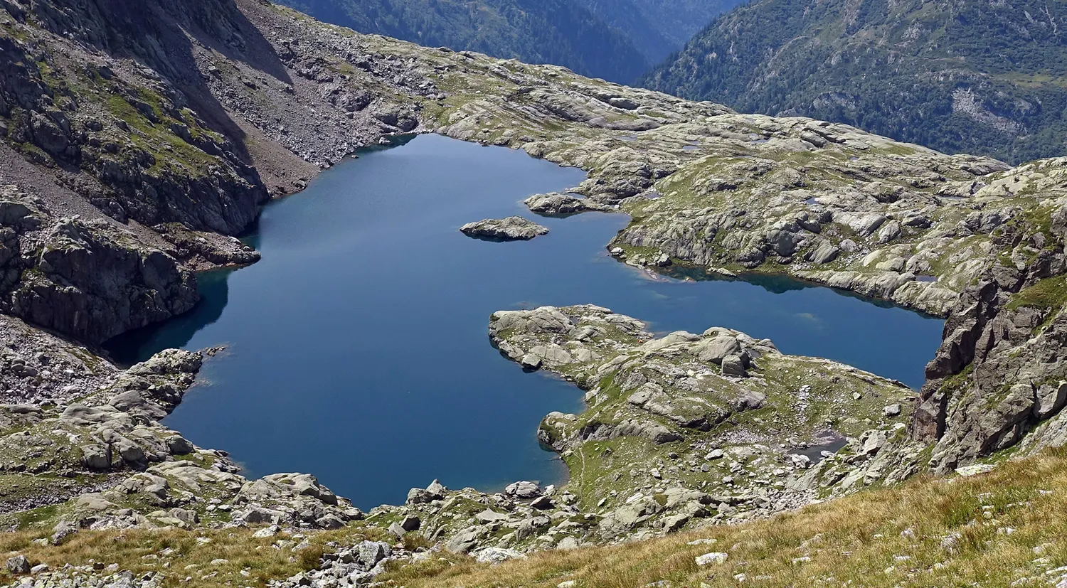 Image qui illustre: Lac Cornu à Chamonix-Mont-Blanc - 0