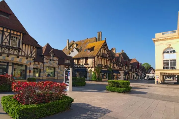 Image qui illustre: Vieux Deauville