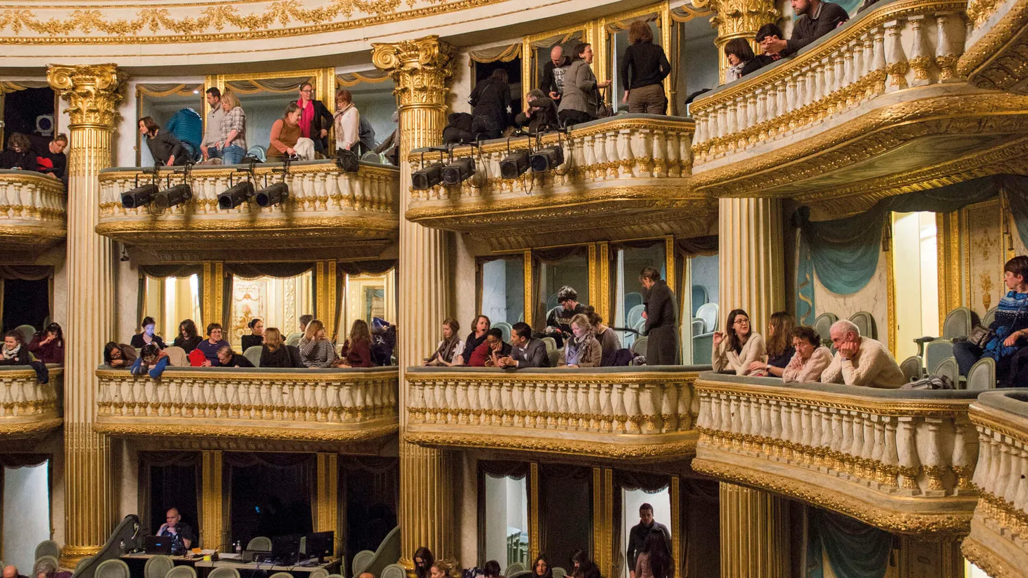 Image qui illustre: Grand Théâtre à Bordeaux - 1
