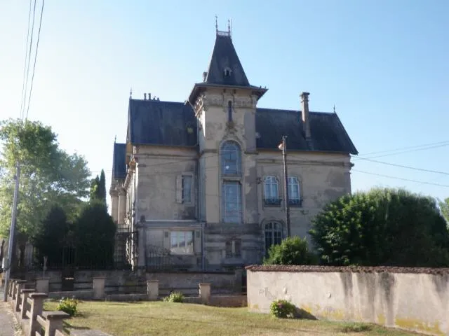 Image qui illustre: Château Lobstein