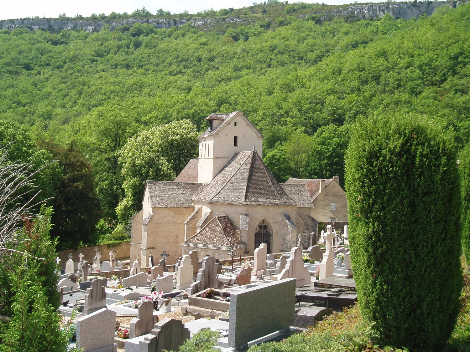 Image qui illustre: Église Saint-jean-de-narosse à Santenay - 0