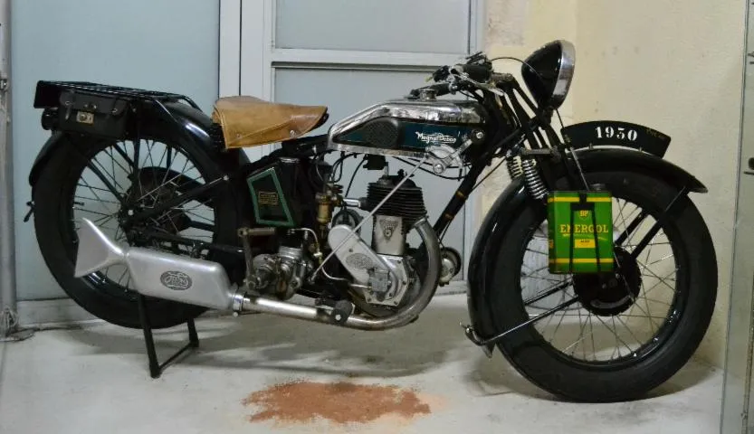 Image qui illustre: Visite du musée des motos anciennes