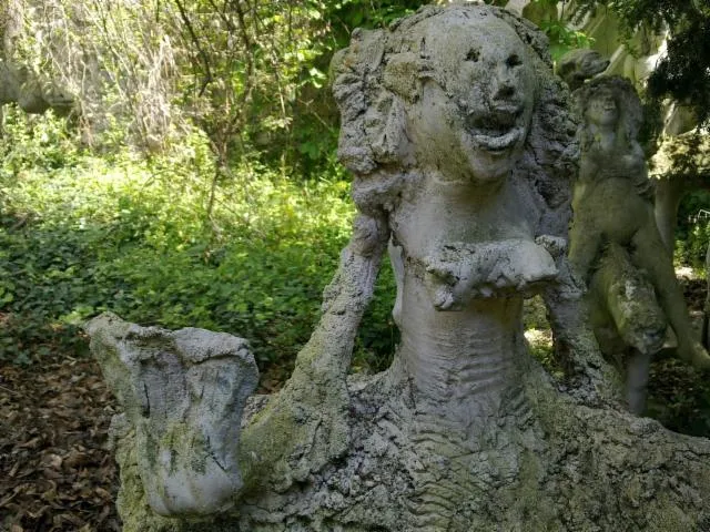 Image qui illustre: Un jardin de sculptures à Auvers-sur-Oise