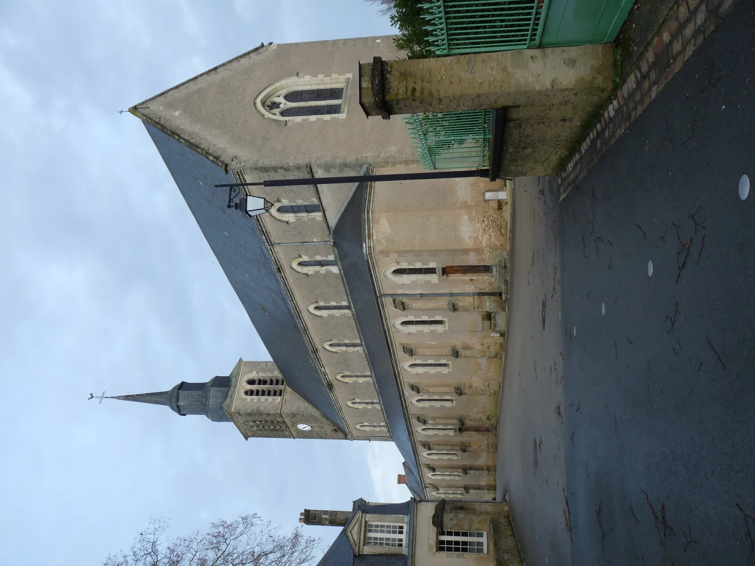 Image qui illustre: Eglise Saint Germain De Chavagnes à Terranjou - 0