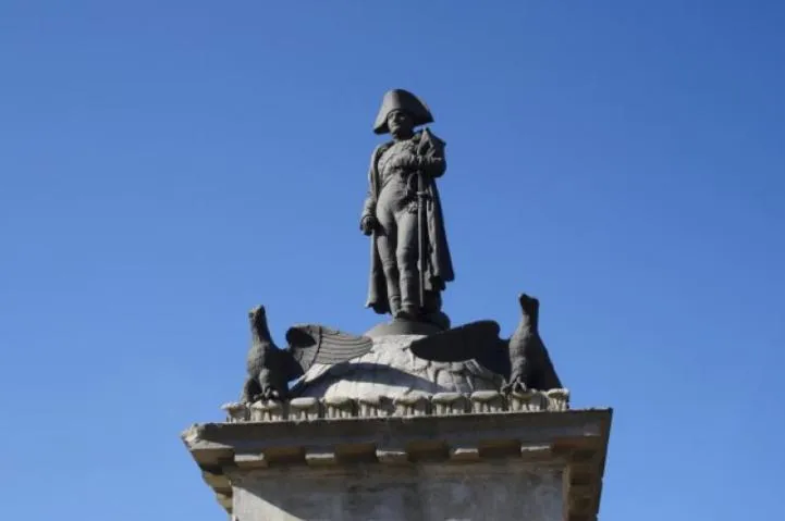Image qui illustre: Statue de Napoléon à Stainville 