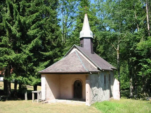 Image qui illustre: La Chapelle Sainte Anne De Martimpré