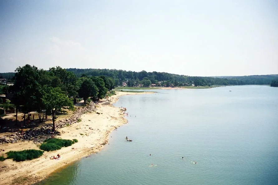 Image qui illustre: Lac De Bouzey à Sanchey - 1