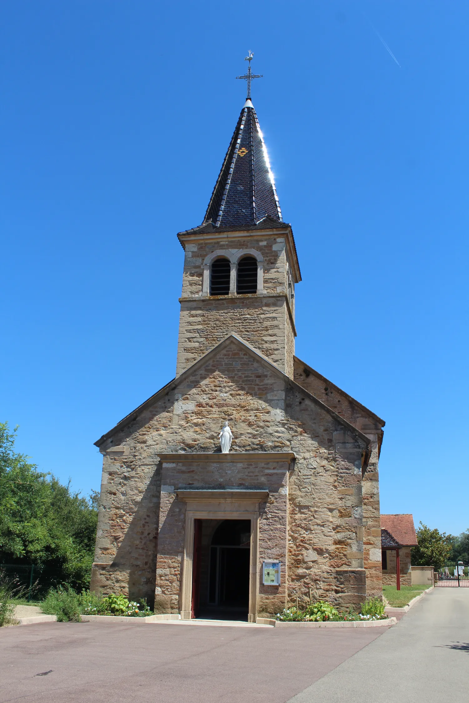 Image qui illustre: Eglise Saint Paul de Crottet à Crottet - 0
