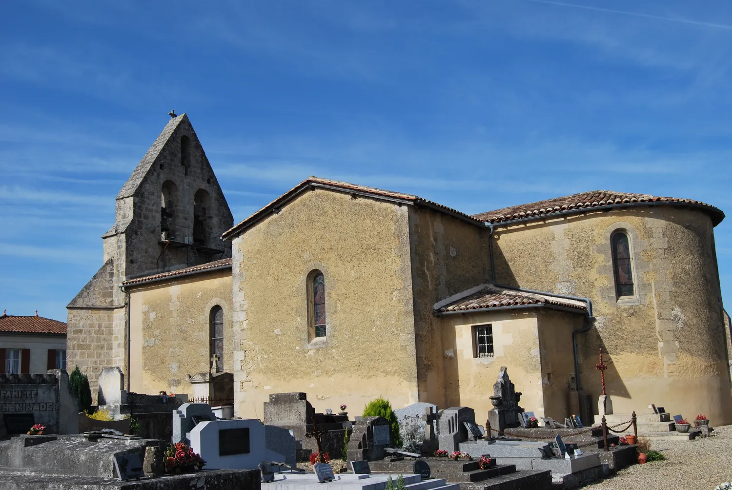 Image qui illustre: Eglise Saint-Jean de Gornac à Gornac - 0
