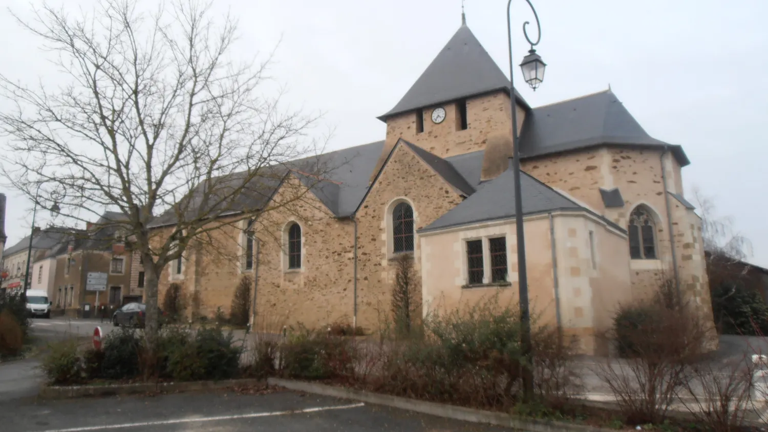 Image qui illustre: Église Saint-pontien - Marigné à Les Hauts-d'Anjou - 0