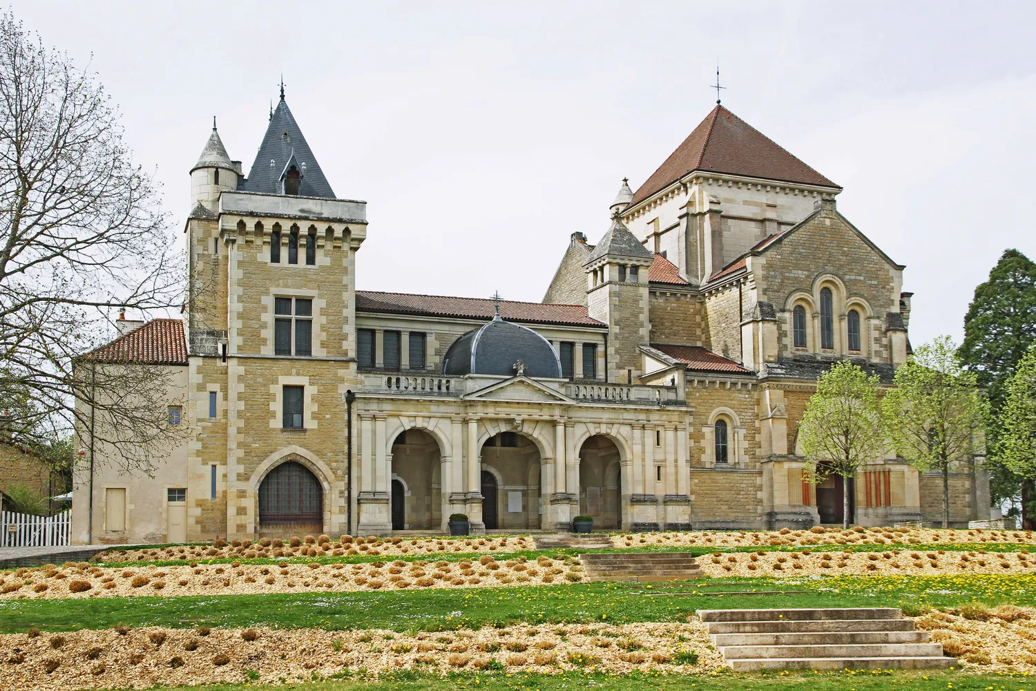 Image qui illustre: Maison Natale De Saint Bernard à Fontaine-lès-Dijon - 0