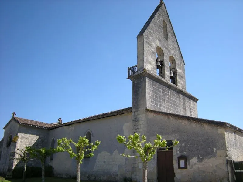 Image qui illustre: Eglise de Saint-Michel de Castelnau à Saint-Michel-de-Castelnau - 1
