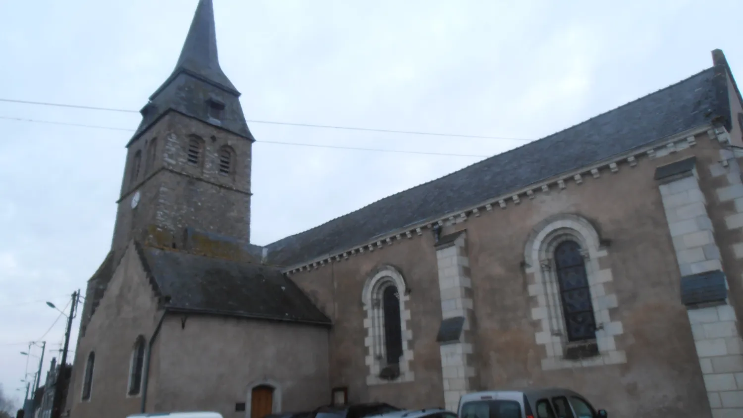 Image qui illustre: Église Saint-pierre - Cherré à Les Hauts-d'Anjou - 0