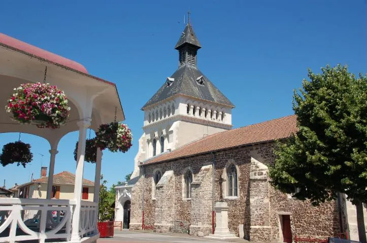 Image qui illustre: Eglise Saint-Barthélémy de Parentis