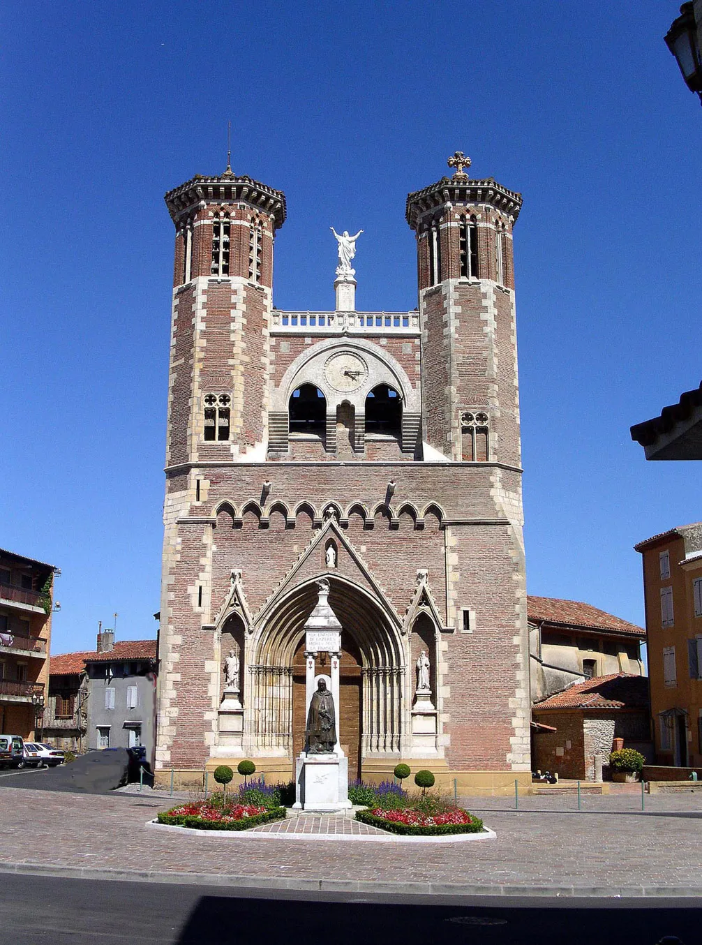 Image qui illustre: Église Notre-dame-de-L'assomption Et Son Tresor D'art Sacré à Cazères - 1