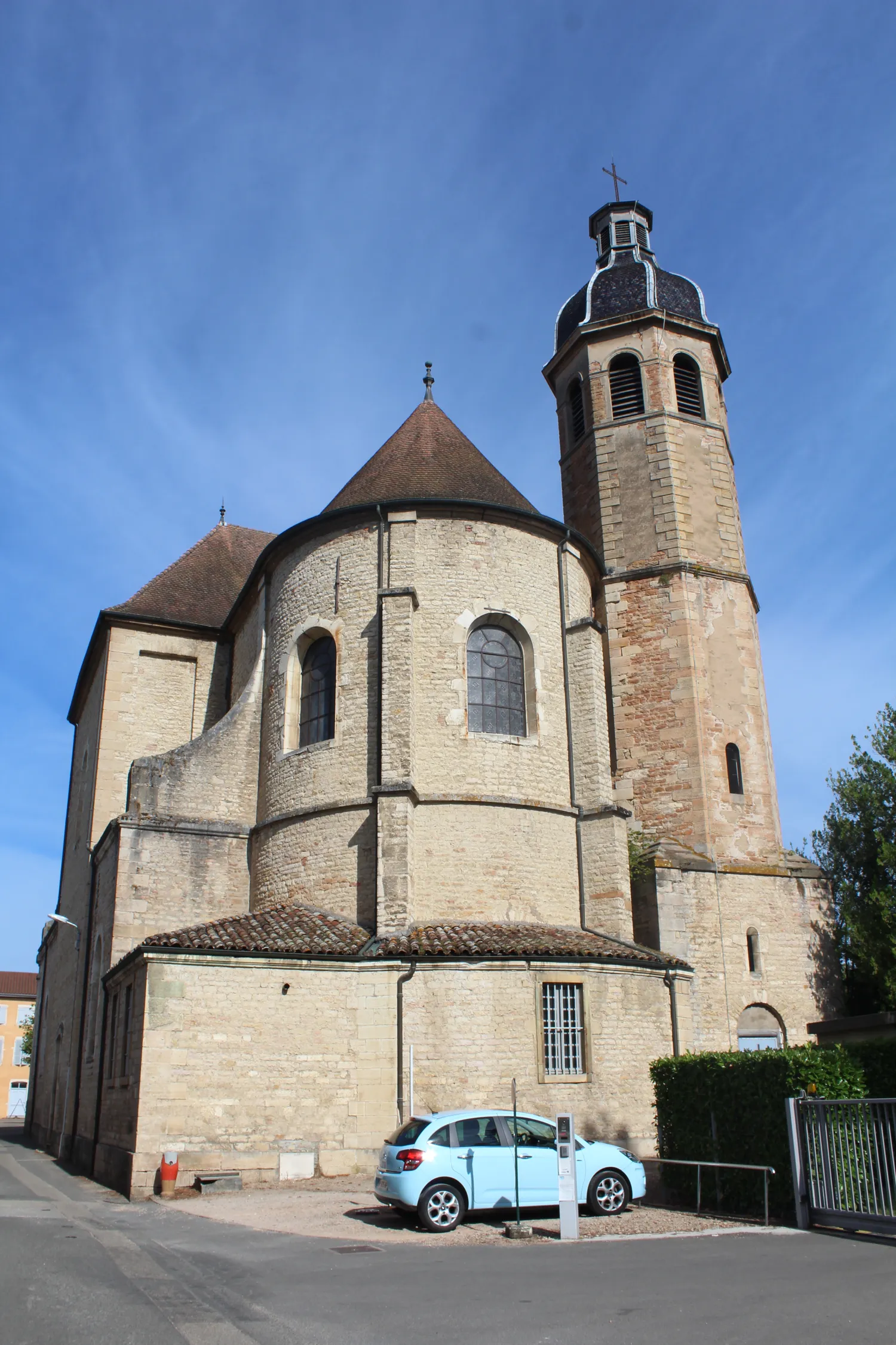 Image qui illustre: Eglise Notre Dame de Pont-de-Veyle à Pont-de-Veyle - 0