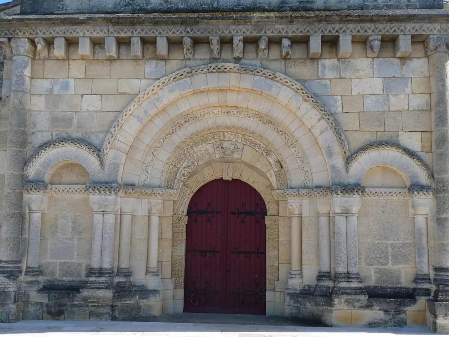 Image qui illustre: Eglise Saint-Martin de Cubnezais à Cubnezais - 0