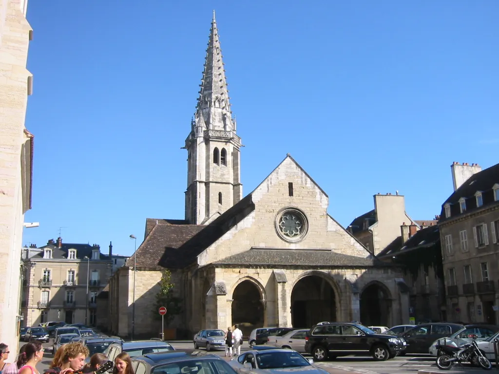 Image qui illustre: Eglise Saint-philibert à Dijon - 0