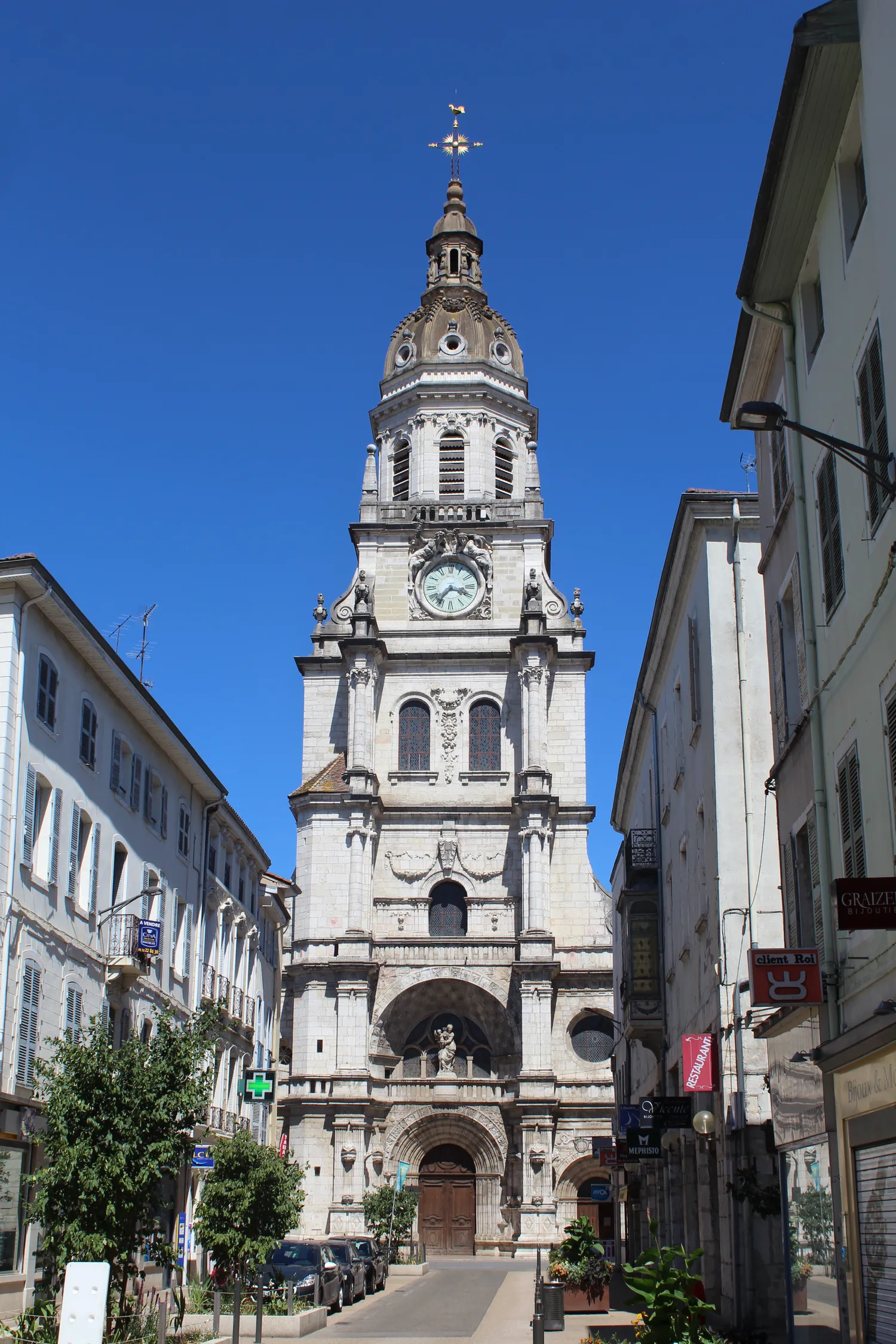 Image qui illustre: Co-cathédrale Notre-dame à Bourg-en-Bresse - 0