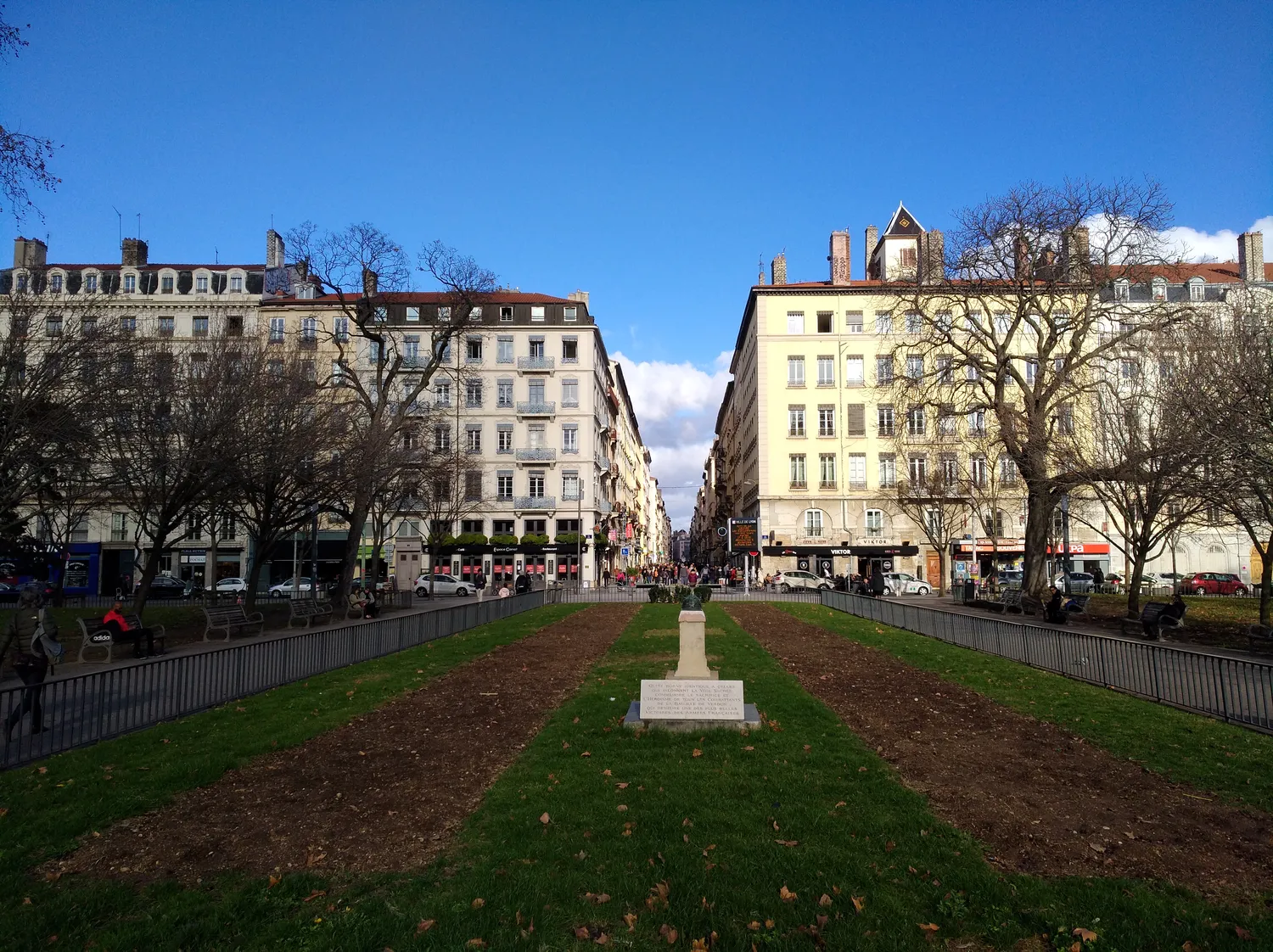 Image qui illustre: Place Carnot à Lyon - 2