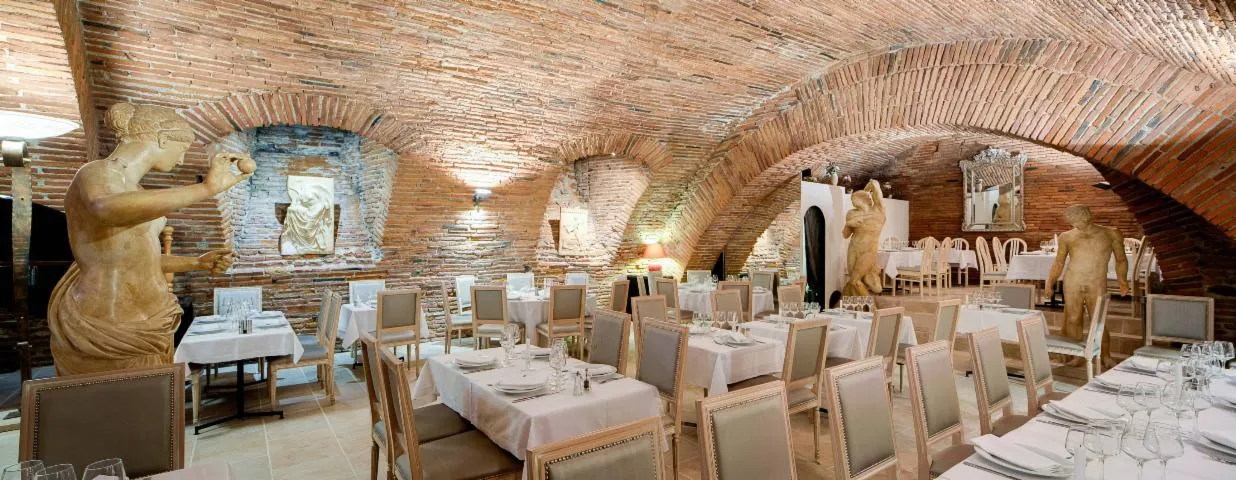 Image qui illustre: Restaurant Les Caves de la Maréchale