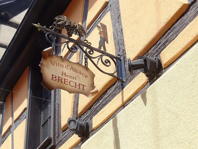 Image qui illustre: Vins Brecht Henri à Eguisheim - 0