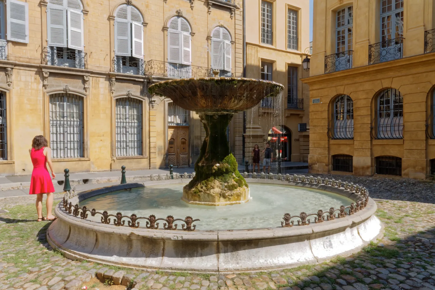 Image qui illustre: Fontaine d'Albertas à Aix-en-Provence - 1