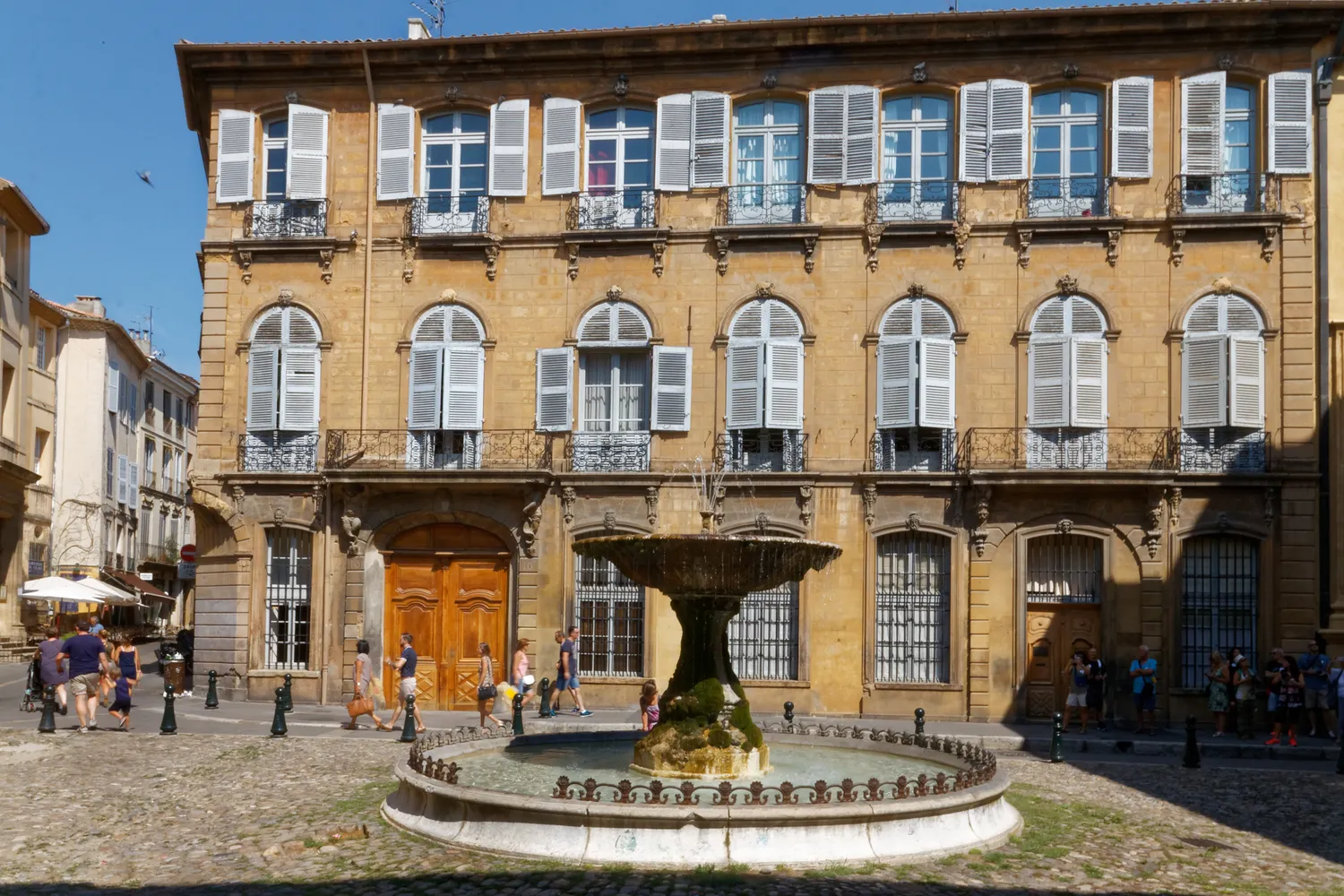 Image qui illustre: Fontaine d'Albertas à Aix-en-Provence - 0