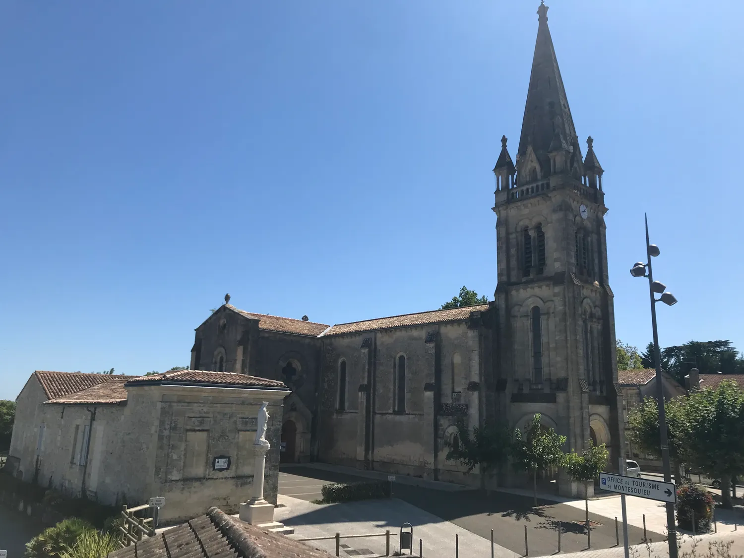 Image qui illustre: Eglise Notre-Dame de Martillac à Martillac - 0