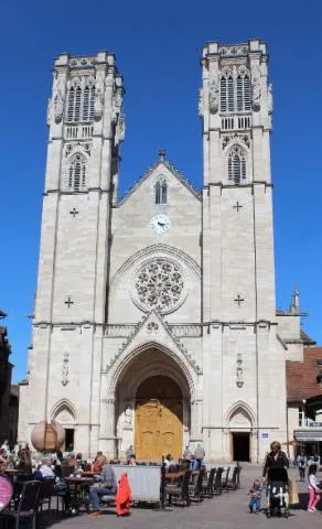 Image qui illustre: Cathédrale Saint-vincent