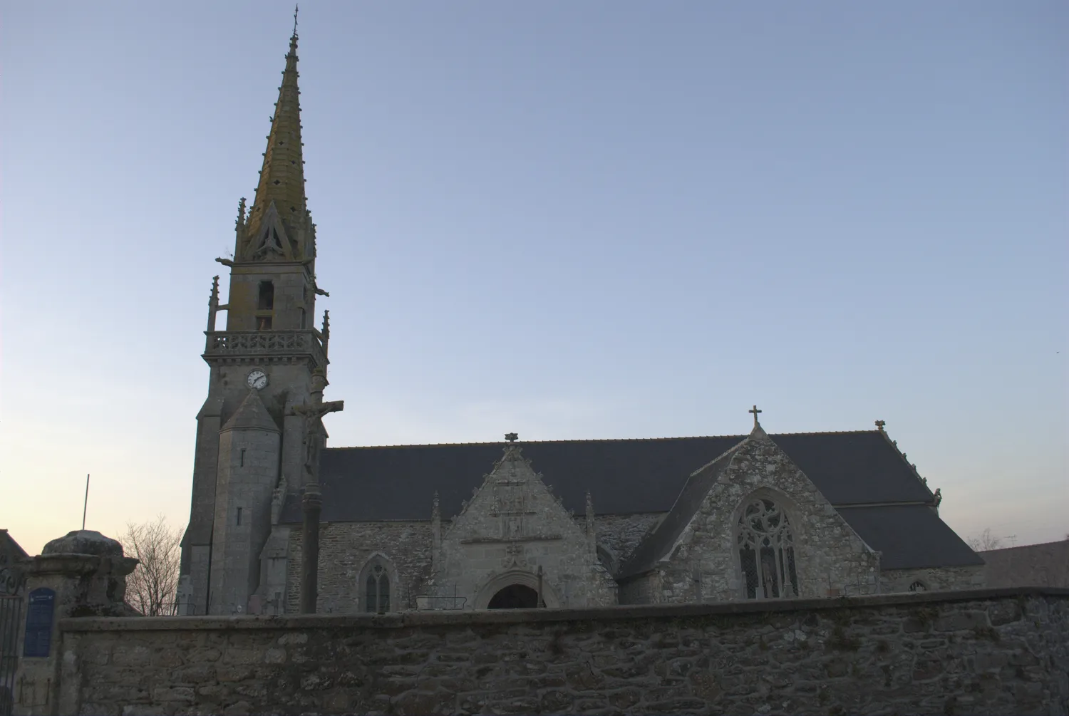 Image qui illustre: Eglise Saint-fiacre à Saint-Fiacre - 0