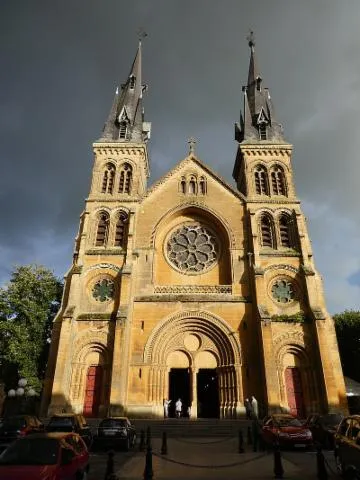 Image qui illustre: Église Saint-Rémi