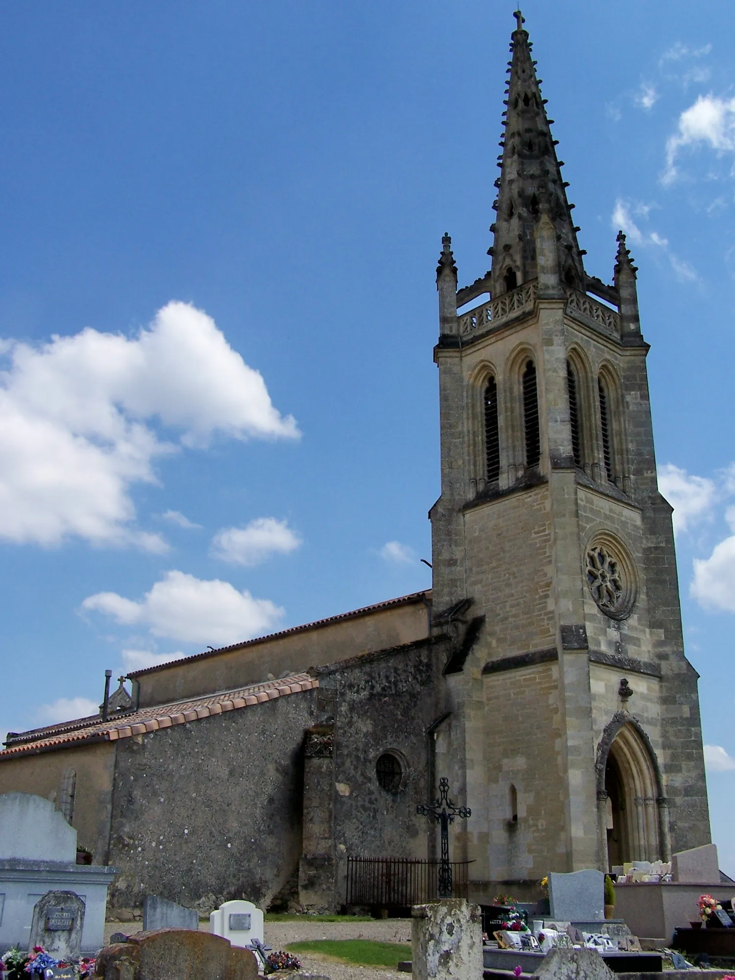 Image qui illustre: Eglise de Saint-Pierre-de-Mons à Saint-Pierre-de-Mons - 1