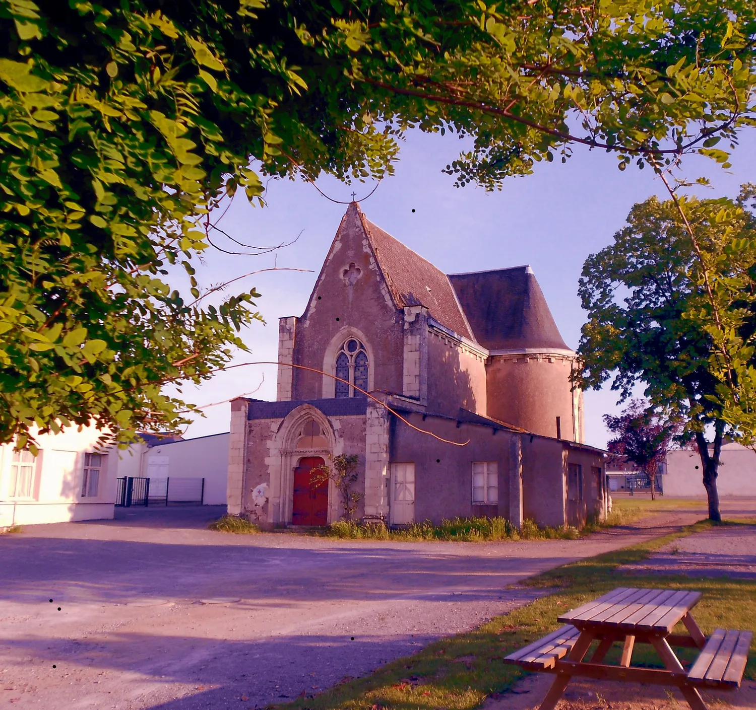 Image qui illustre: Chapelle Saint Charles, Dite Cathelineau à Mauges-sur-Loire - 0