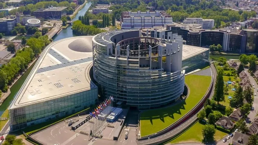 Image qui illustre: Le Parlement européen