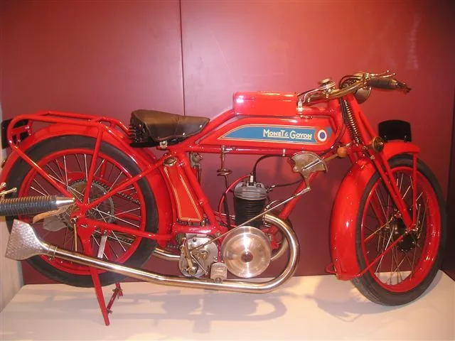 Image qui illustre: Musée de motos Monet & Goyon à Melle - 1
