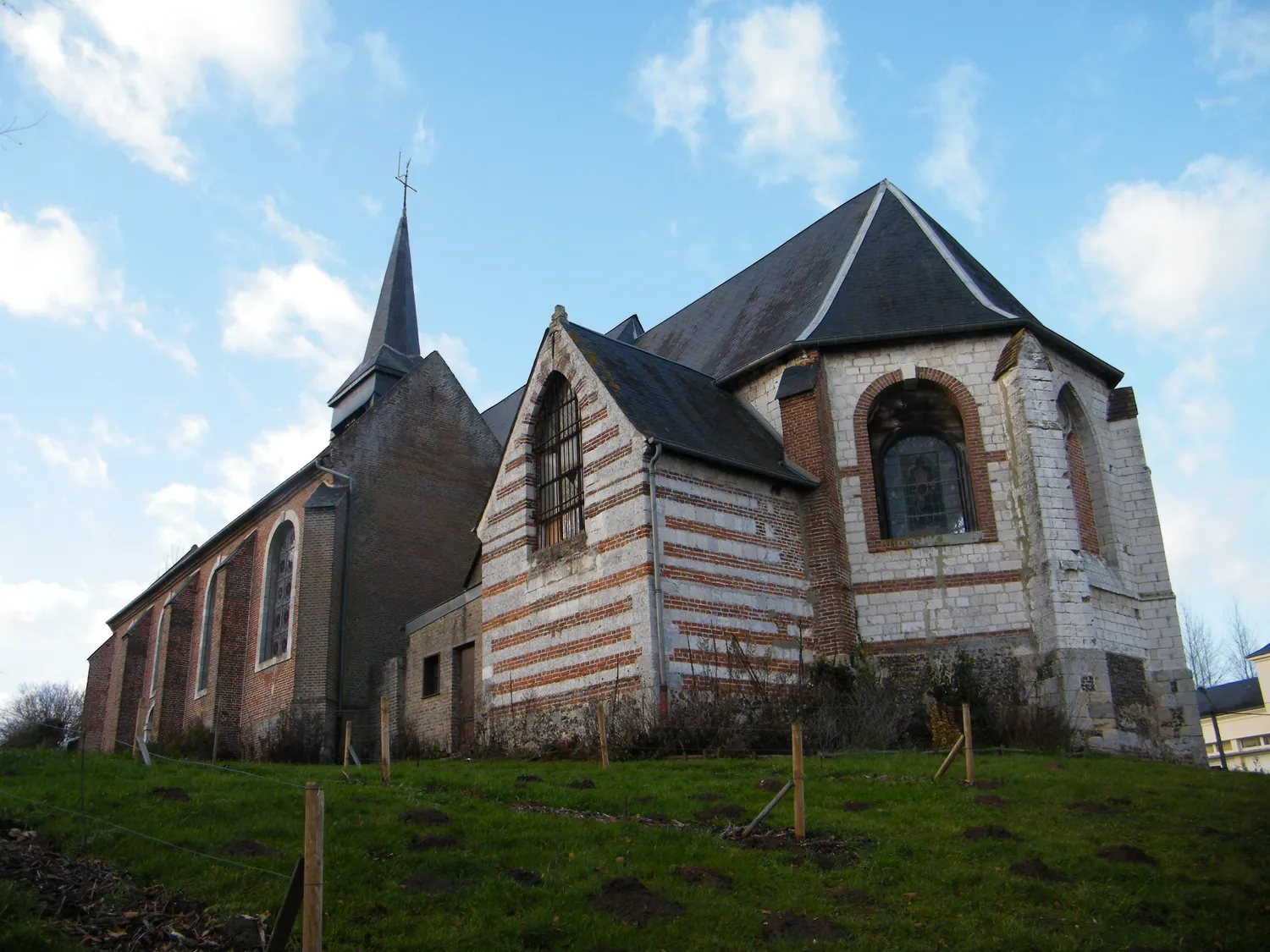 Image qui illustre: Eglise Saint-martin De Mons-boubert à Mons-Boubert - 1