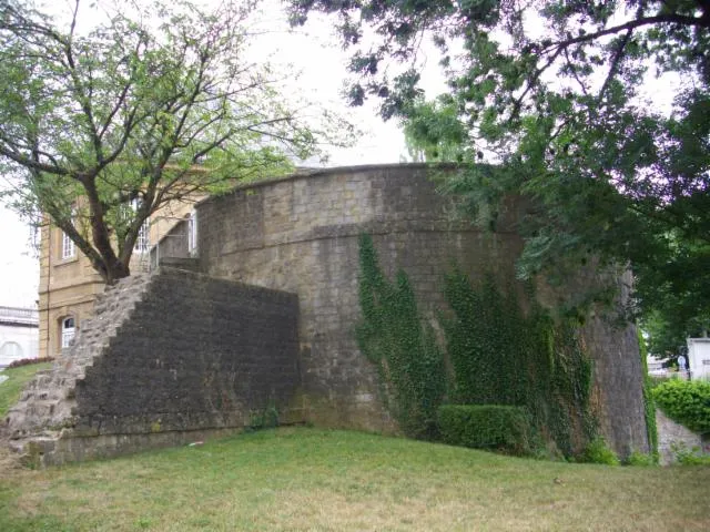 Image qui illustre: Fortifications De Mézières